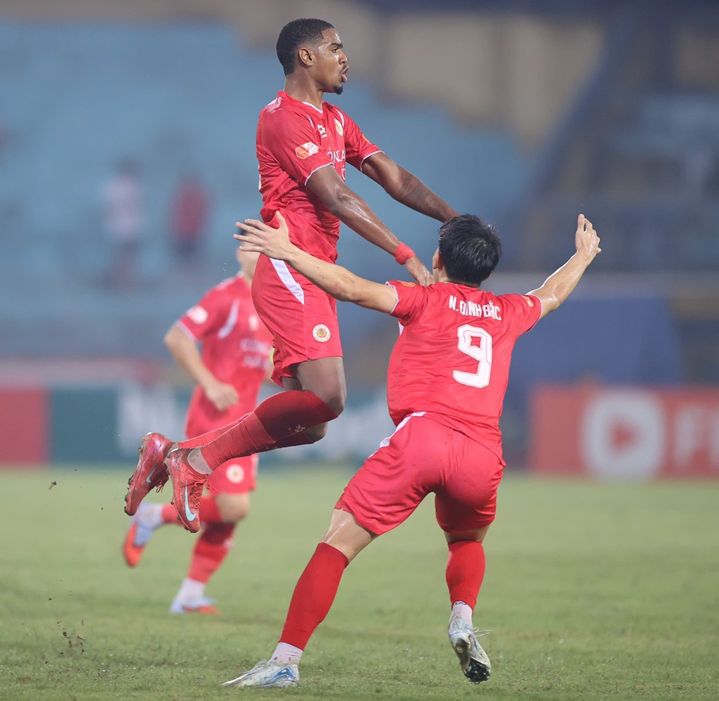 cahn vs ha noi fc 3.jpg