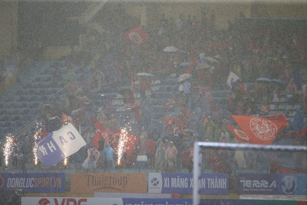 cahn vs ha noi fc 4.jpg