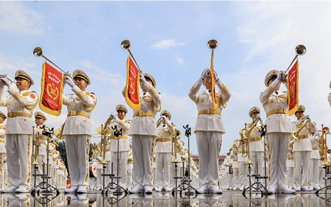 duyệt binh xinhua