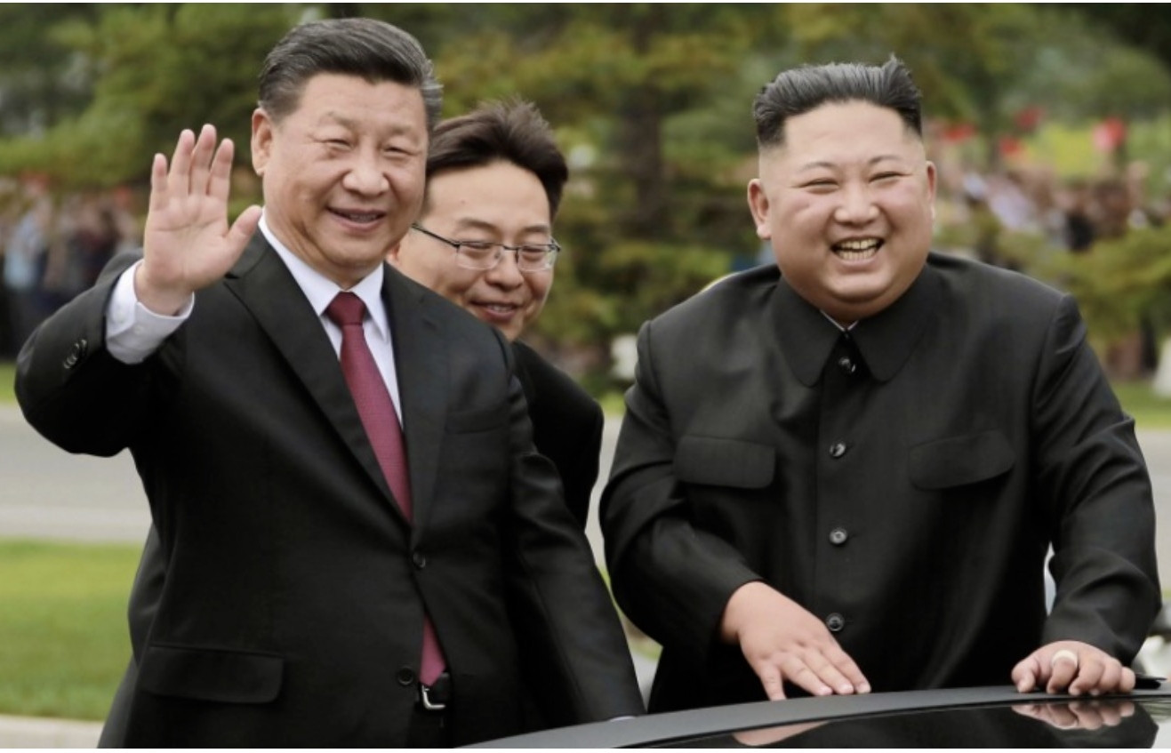 Lãnh đạo Triều Tiên Kim Jong Un sang Trung Quốc dự duyệt binh