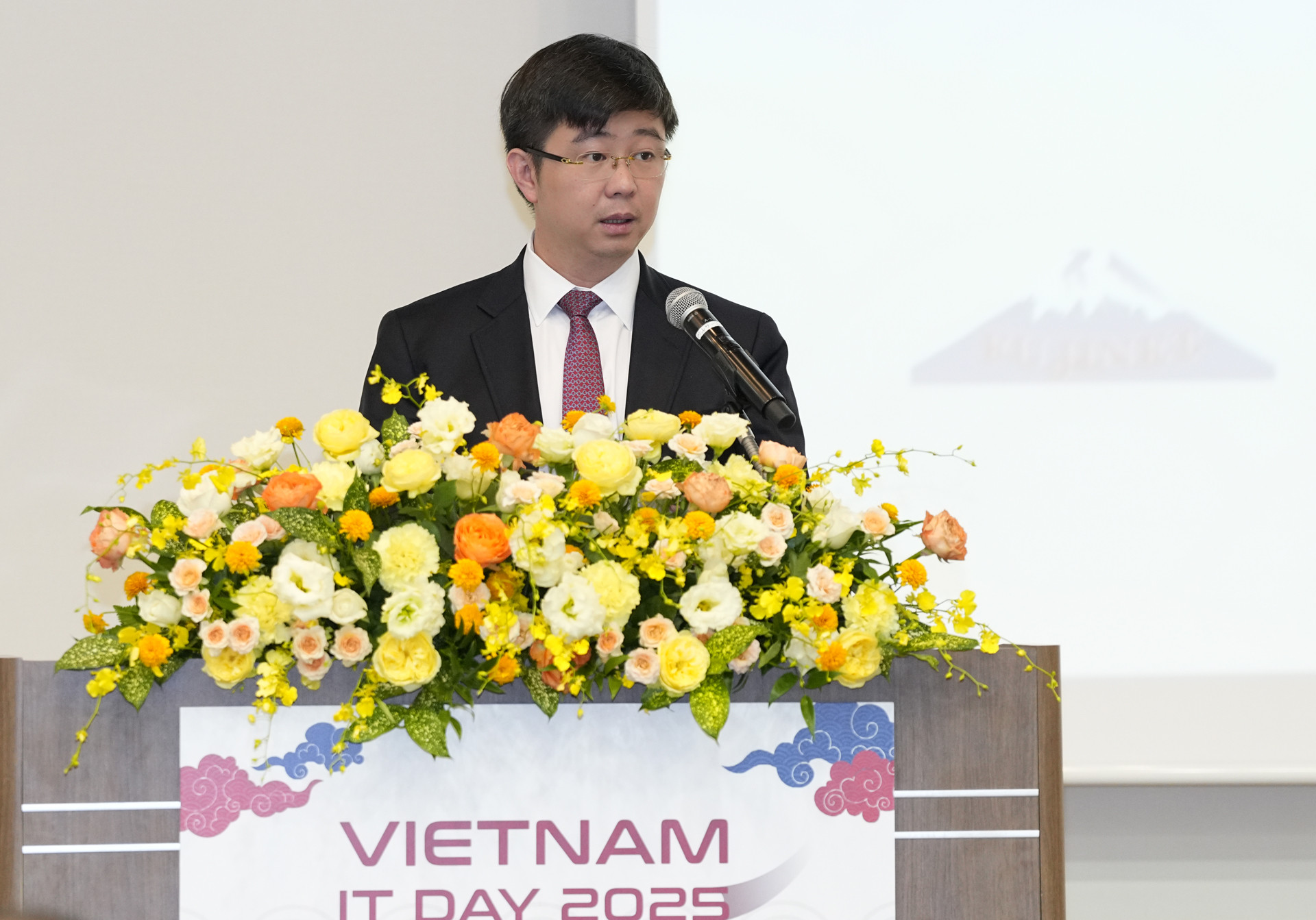 Ngay CNTT Vietnam tai Nhat 1.JPG