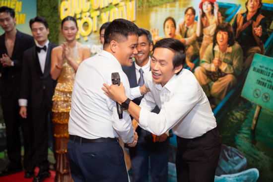 Niềm vui bất ngờ dành cho NSƯT Hoài Linh