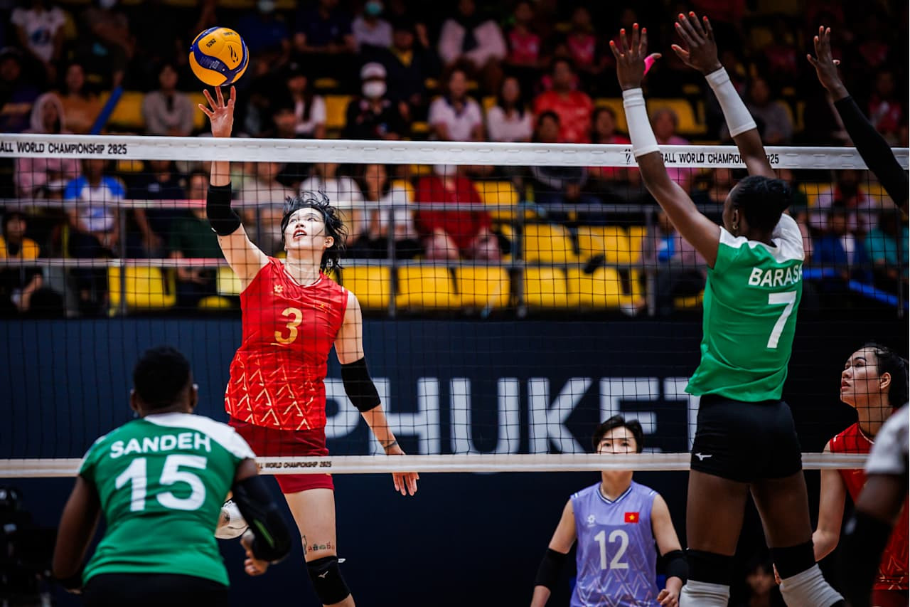 Viet Nam Kenya bong chuyen 3.jpg