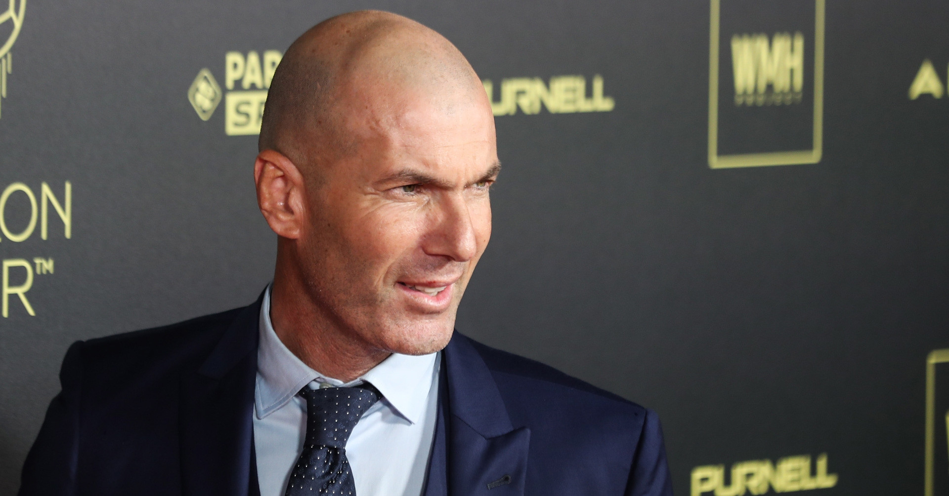 Tin tức về chuyển nhượng 29/8: MU liên hệ Zidane, Tottenham lấy Xavi Simons