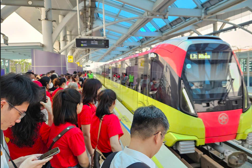 Metro Hà Nội chạy xuyên đêm, nghìn xe buýt ở TPHCM đồng loạt làm 1 việc dịp 2/9