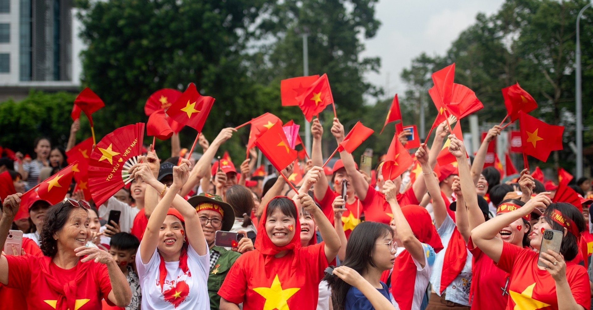 Kho bạc Nhà nước làm xuyên lễ, đảm bảo người dân nhận quà 100.000 đồng trước 2/9