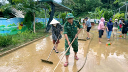 a6Tổng dọn vệ sinh trường học sau bão số 5.jpg