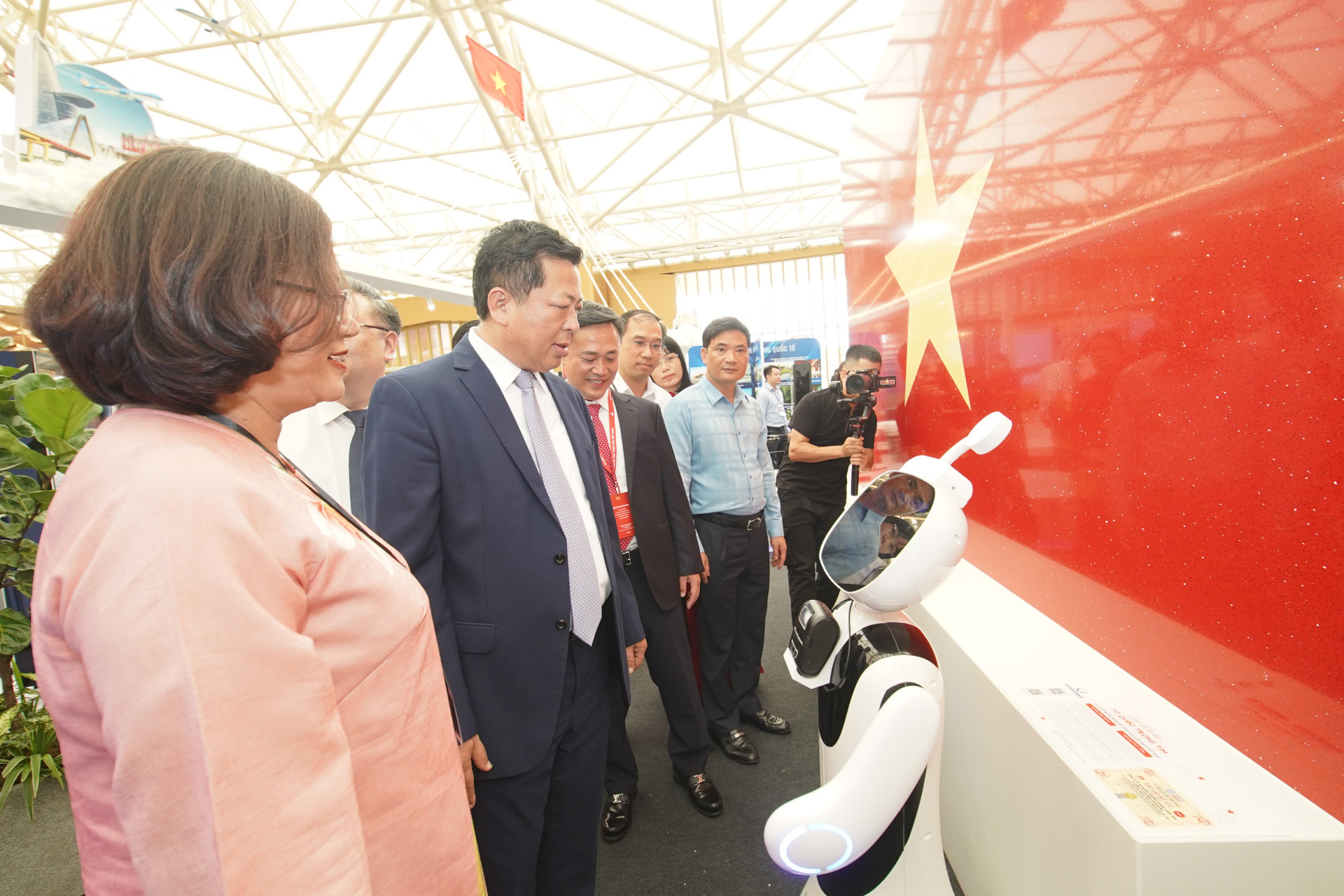 ảnh 1 Bộ trưởng (1).jpg