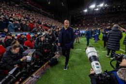 Arne Slot LFC.jpg