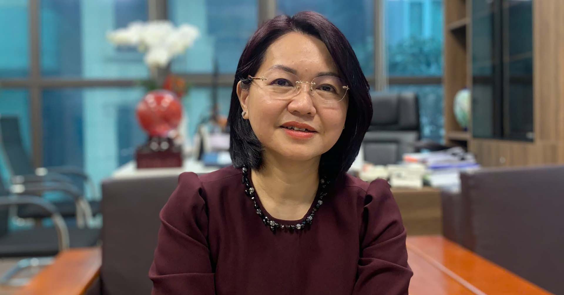 Bắt tạm giam Cục trưởng Cục An toàn thực phẩm Bộ Y tế Trần Việt Nga