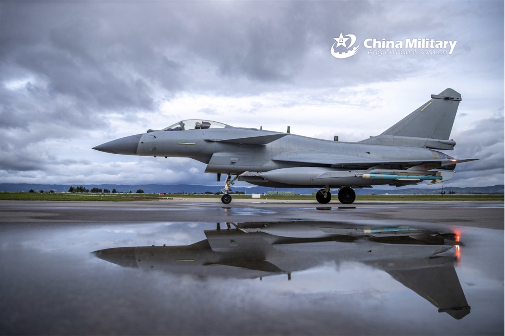Chiến đấu cơ J-10 Trung Quốc. Ảnh: China Military