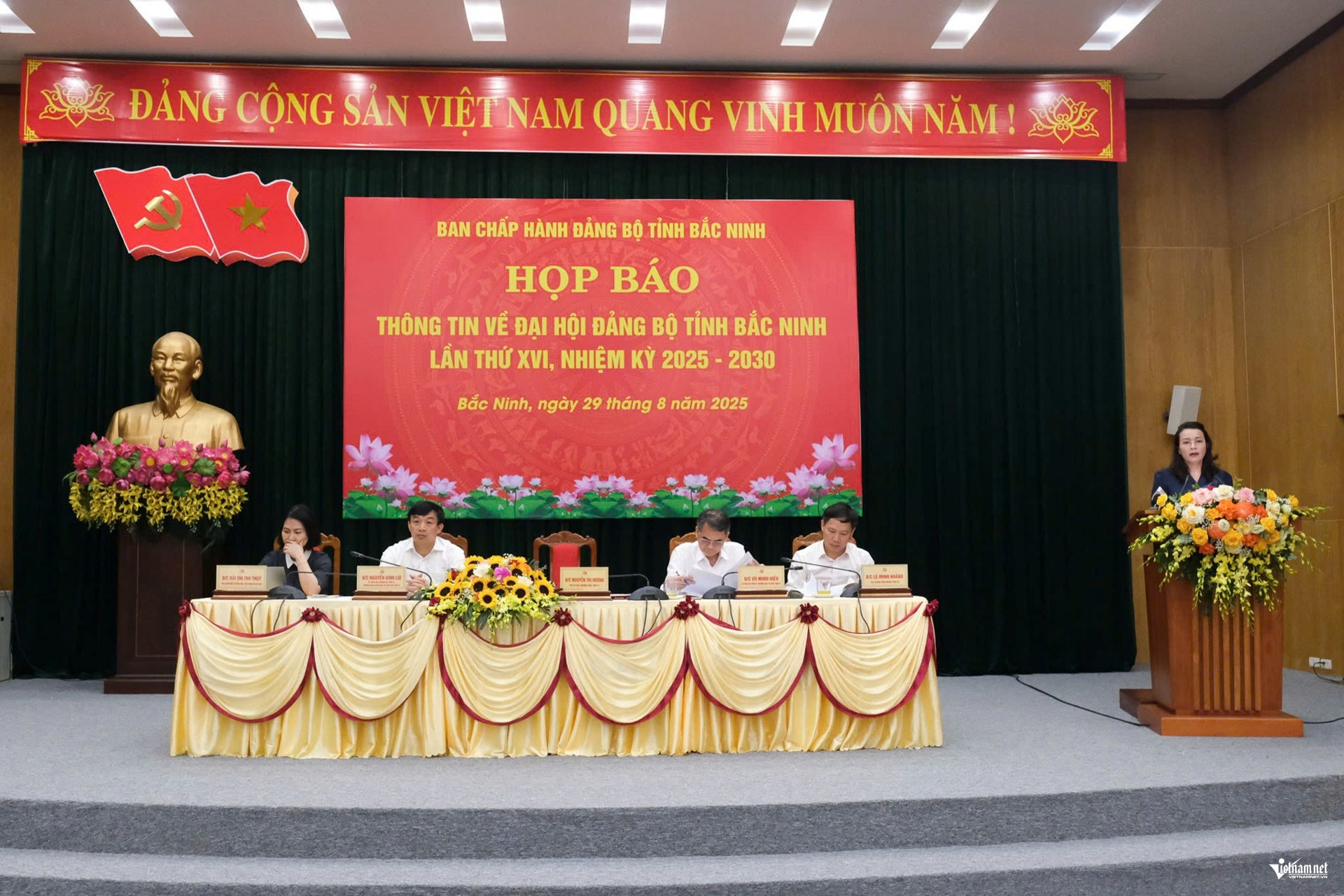 W-đại hội bắc ninh.JPG.jpg