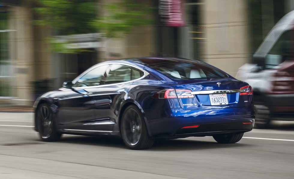 2018 tesla model s.avif