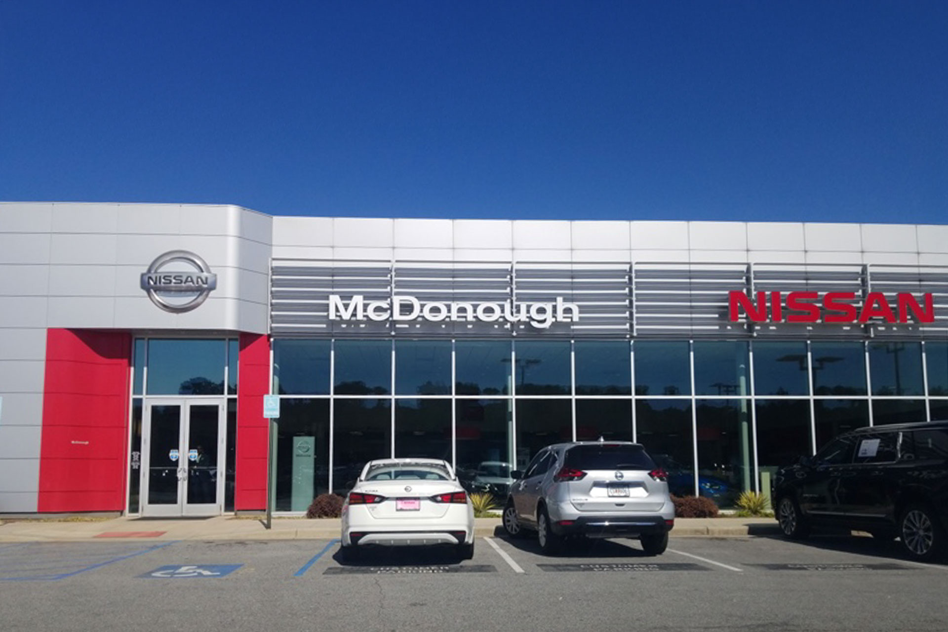 dai ly o to Nissan.jpg