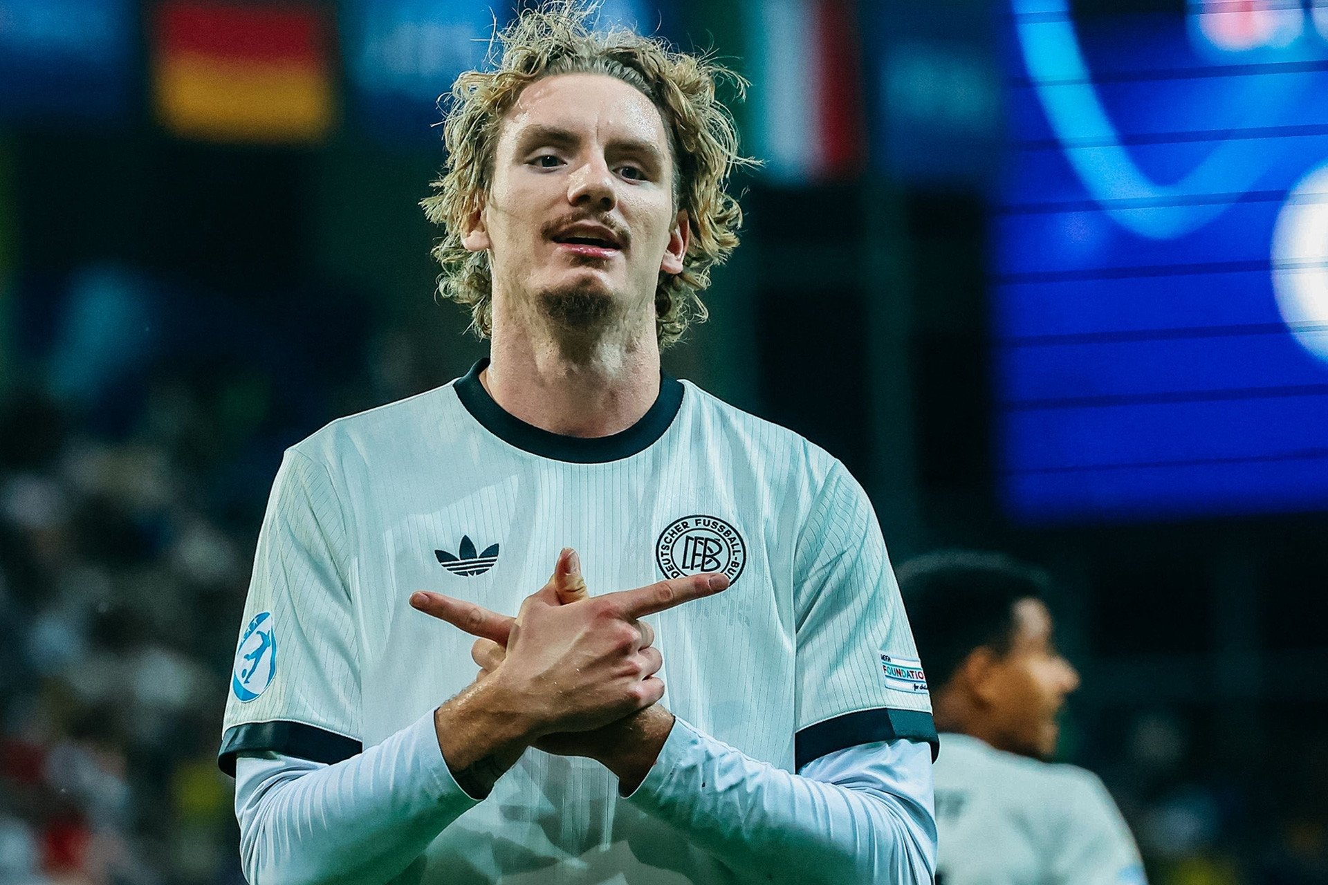 MU chuyển nhượng ‘Messi 2 mét’ khi bất lợi vụ Sesko