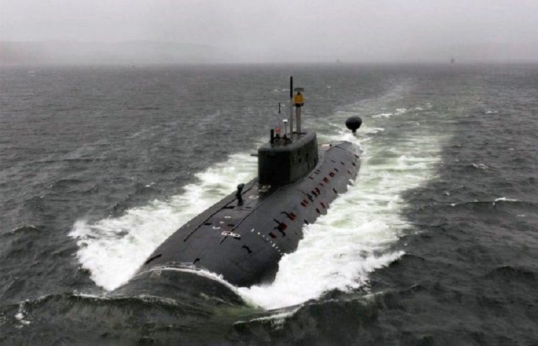 Ukraine tung dữ liệu tàu ngầm hạt nhân Nga, cầu quan trọng ở Kherson bị tập kích