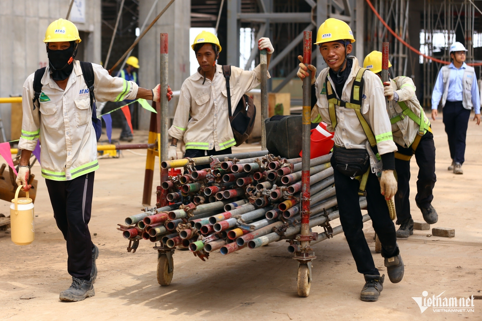 14.000 người làm việc xuyên lễ 2/9 trên đại công trường sân bay Long Thành
