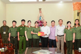 Ninh Bình: Các tôn giáo ủng hộ hoạt động treo cờ Tổ quốc dịp 2/9