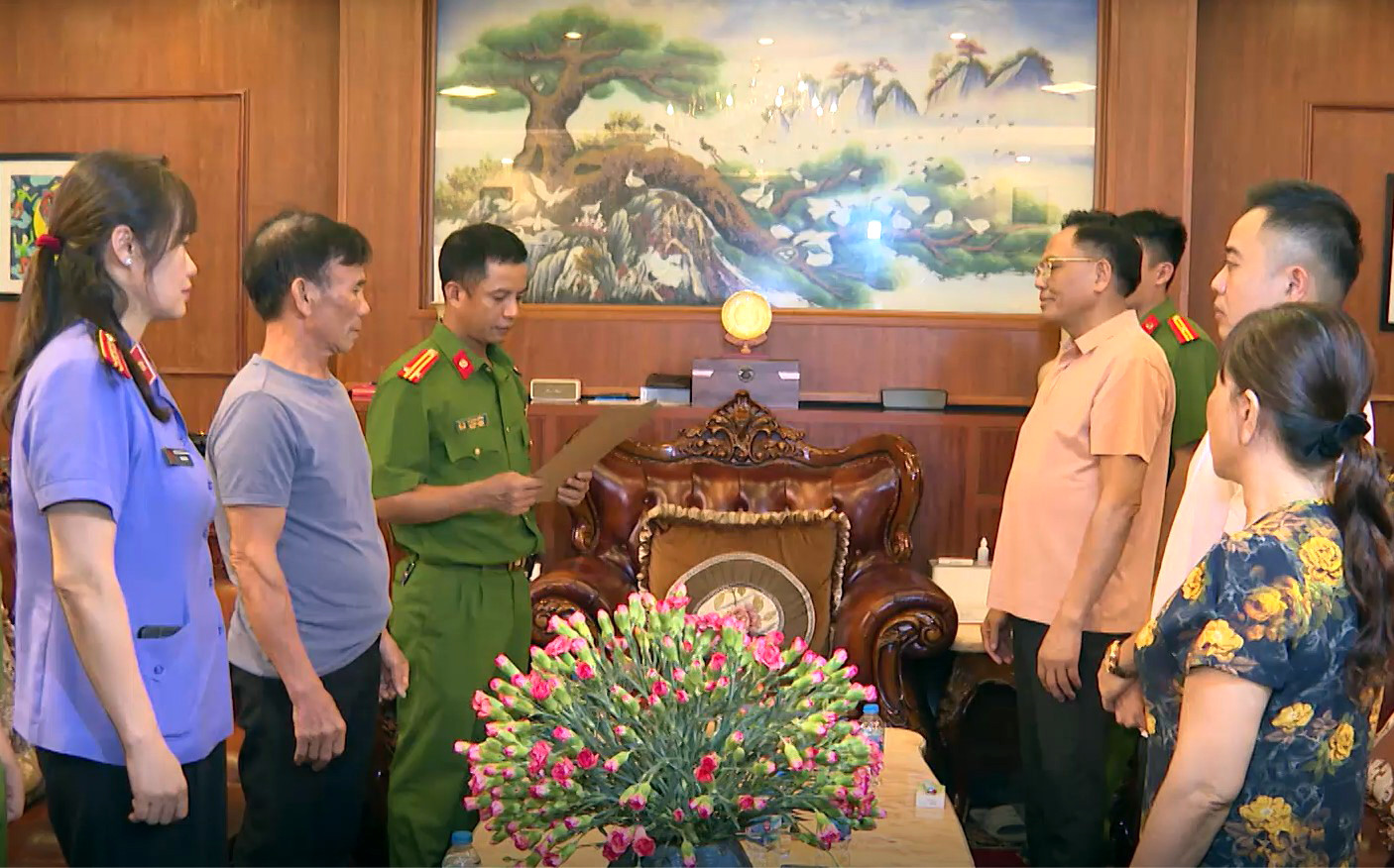 b1Khám xét, bắt khẩn cấp .jpg