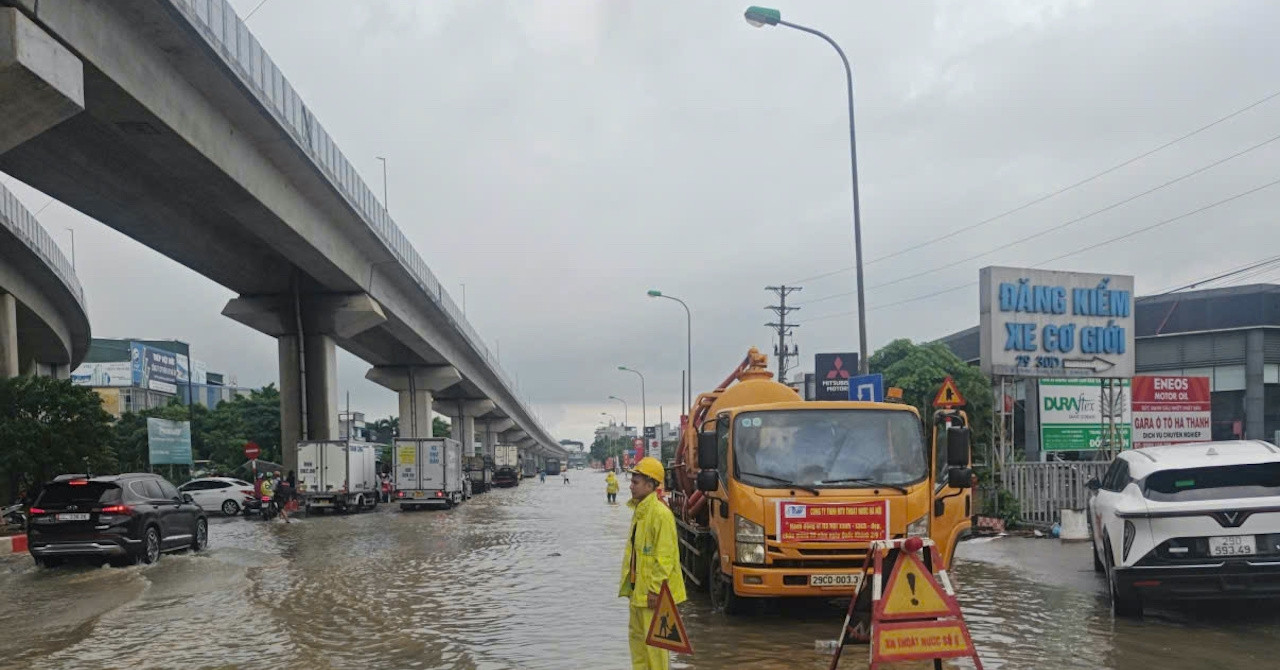 Hà Nội khẩn trương khắc phục hậu quả bão số 5