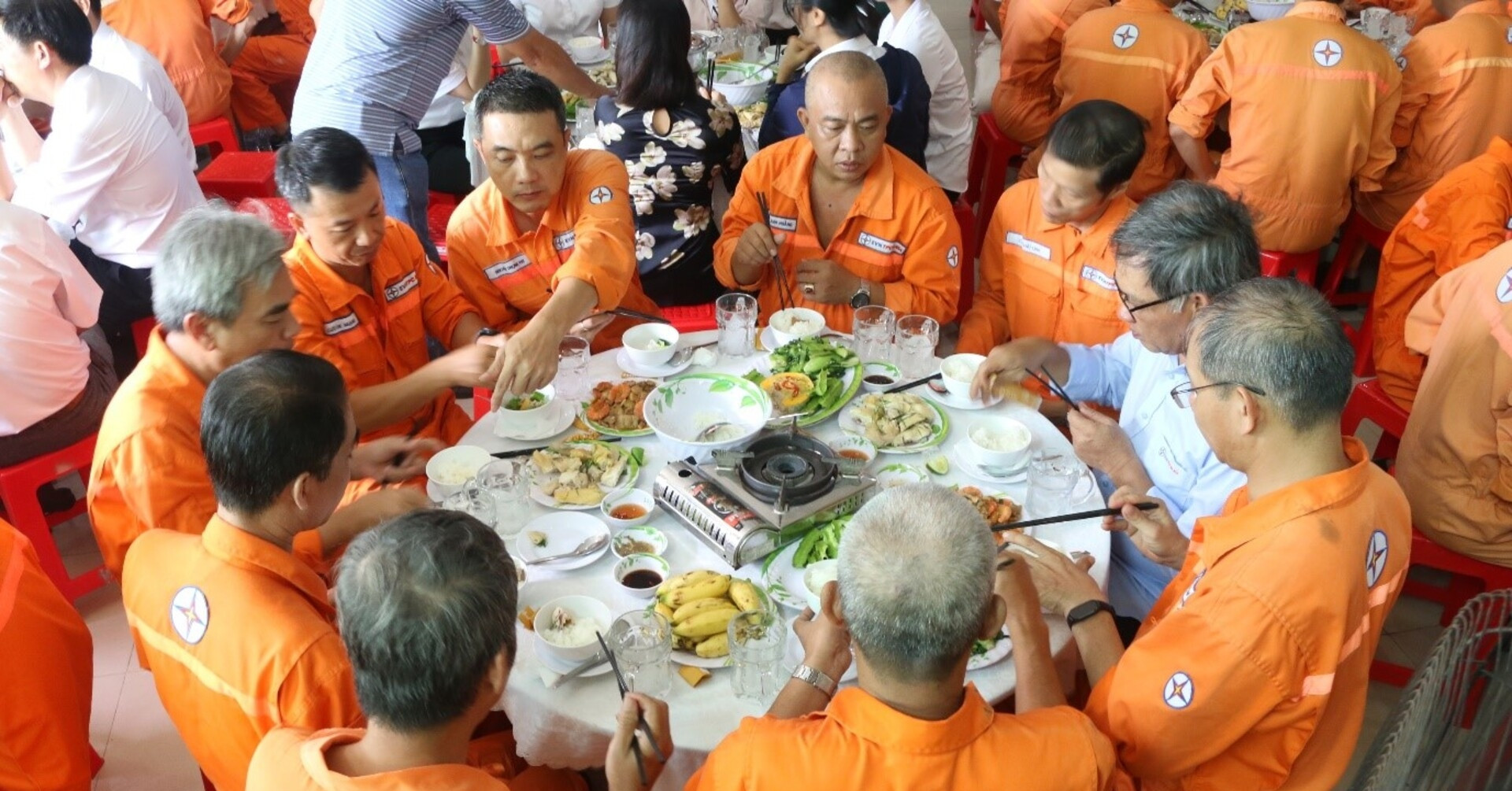 Nhiệt điện Bà Rịa tổ chức ‘Bữa cơm Công đoàn’ cho người lao động