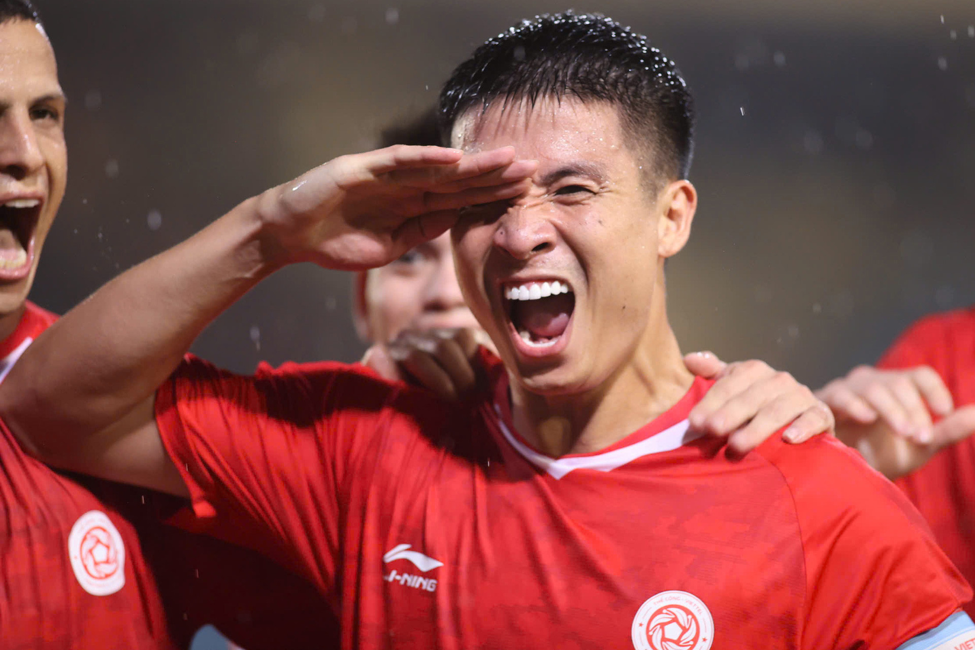 Tien Dung The Cong Viettel Becamex 4.jpg