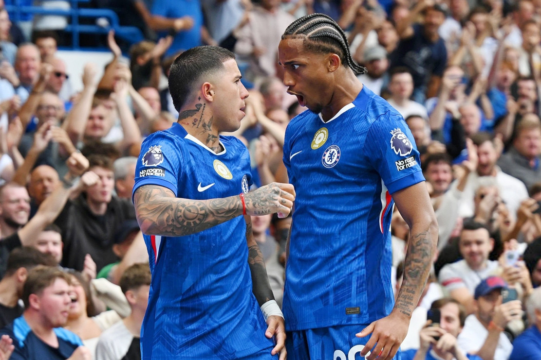 Đả bại Fulham, Chelsea tiếp tục bay cao