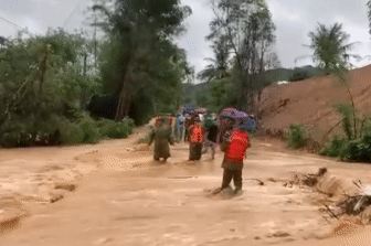 Nghệ An, Hà Tĩnh sơ tán dân trước bão số 6, Quảng Trị còn 600 ngư dân chưa về bờ