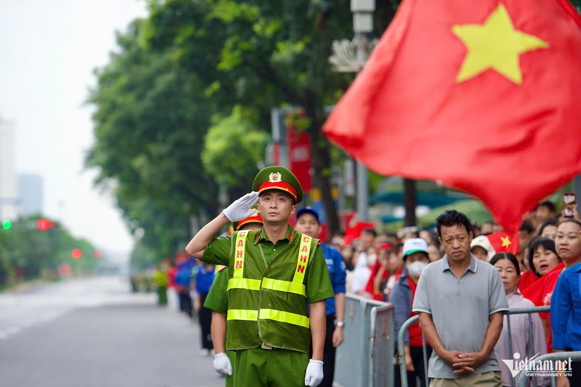 W-CHAO CO.jpg