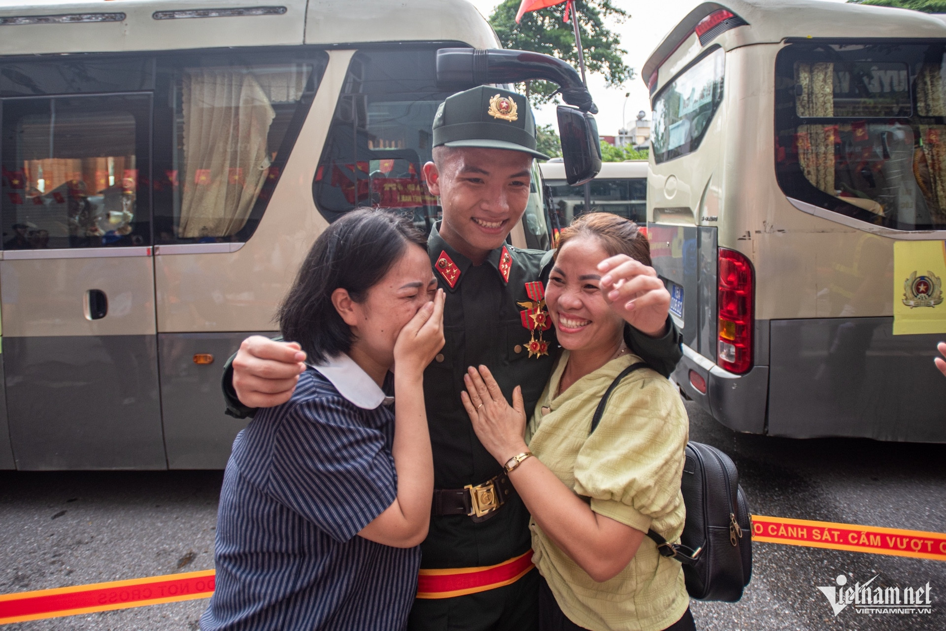 W-chia tay.jpg