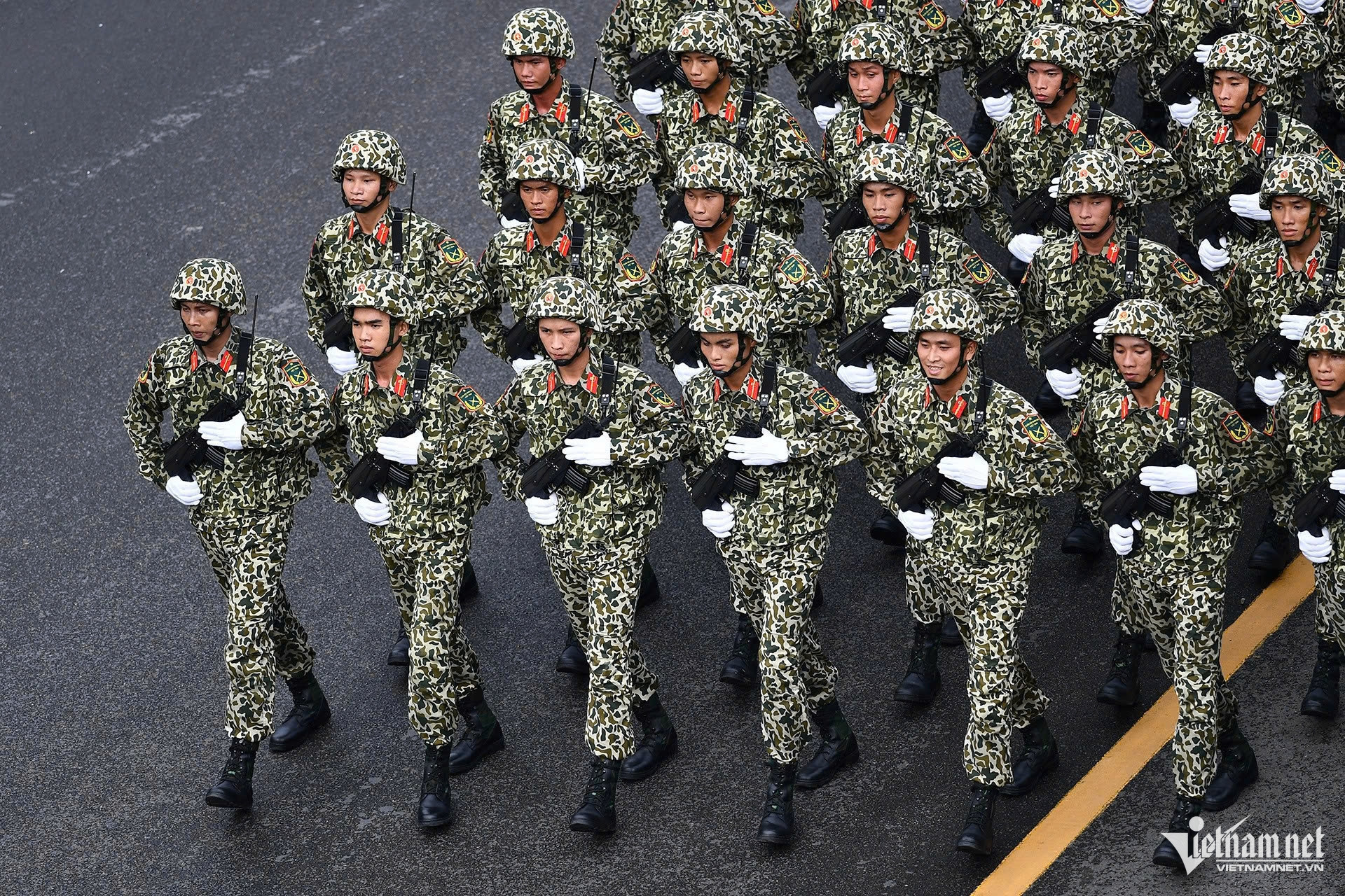 W-phong hoa 3.jpg