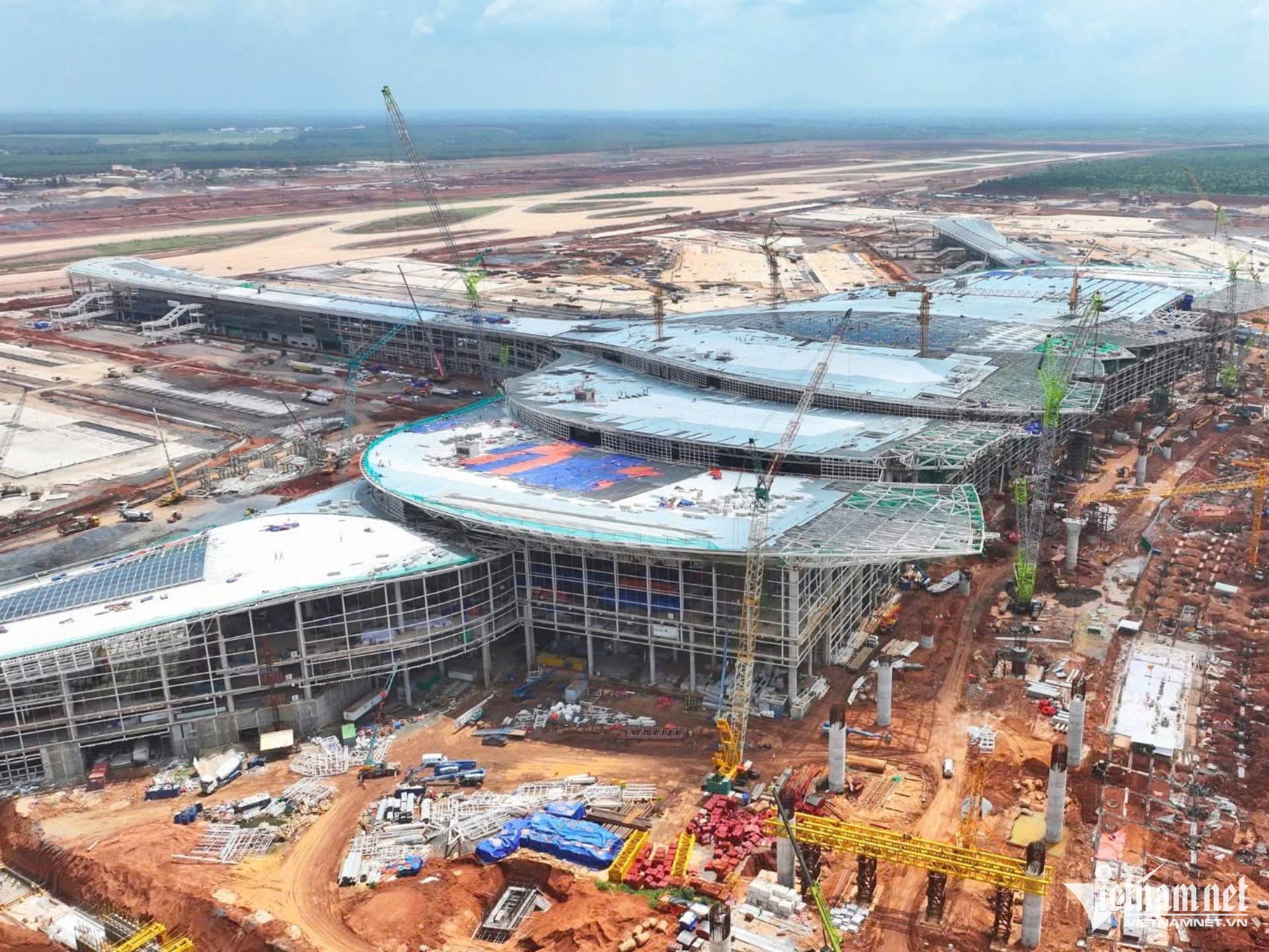 W-san bay long thanh.jpg