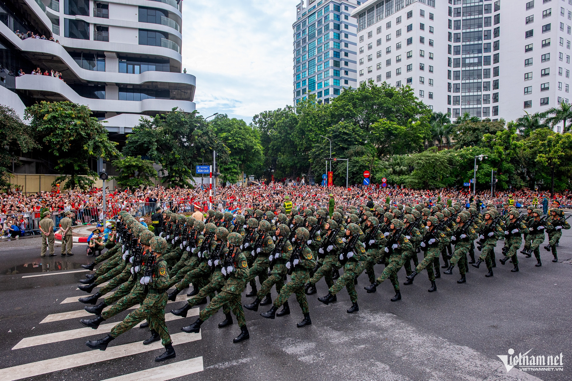 W-xetang_tenlua_dieubinh_80namquockhanh (21 of 45).jpg