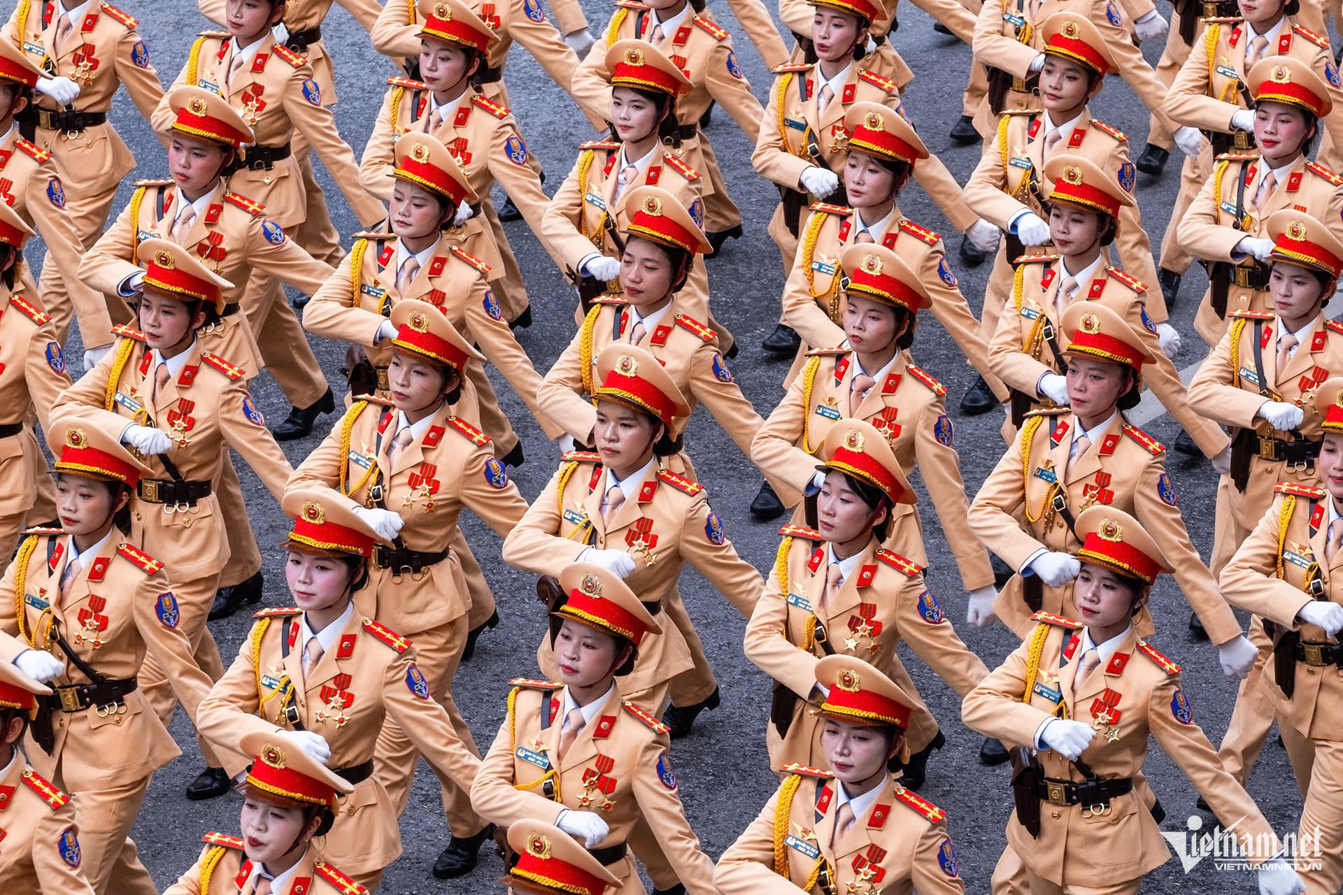 lê duẩn1.jpg