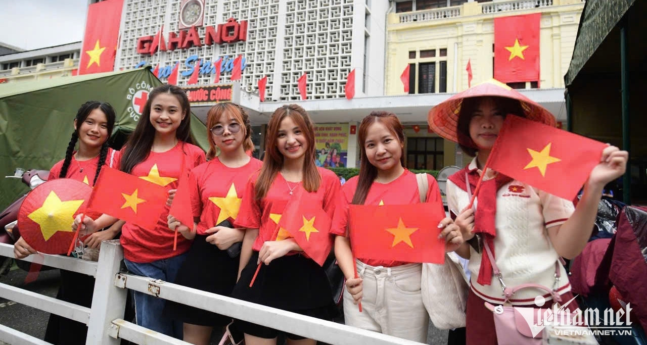 Dự báo thời tiết 1/9/2025: Hà Nội nắng đến 33 độ, có thể mưa bất chợt