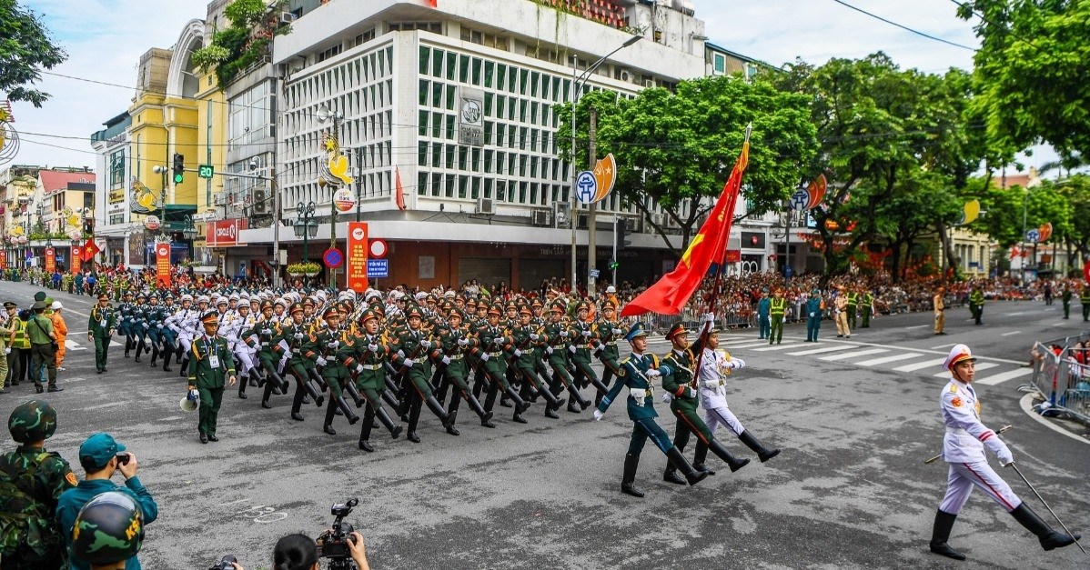 Công an Hà Nội thay đổi lịch cấm đường ngày 1-2...