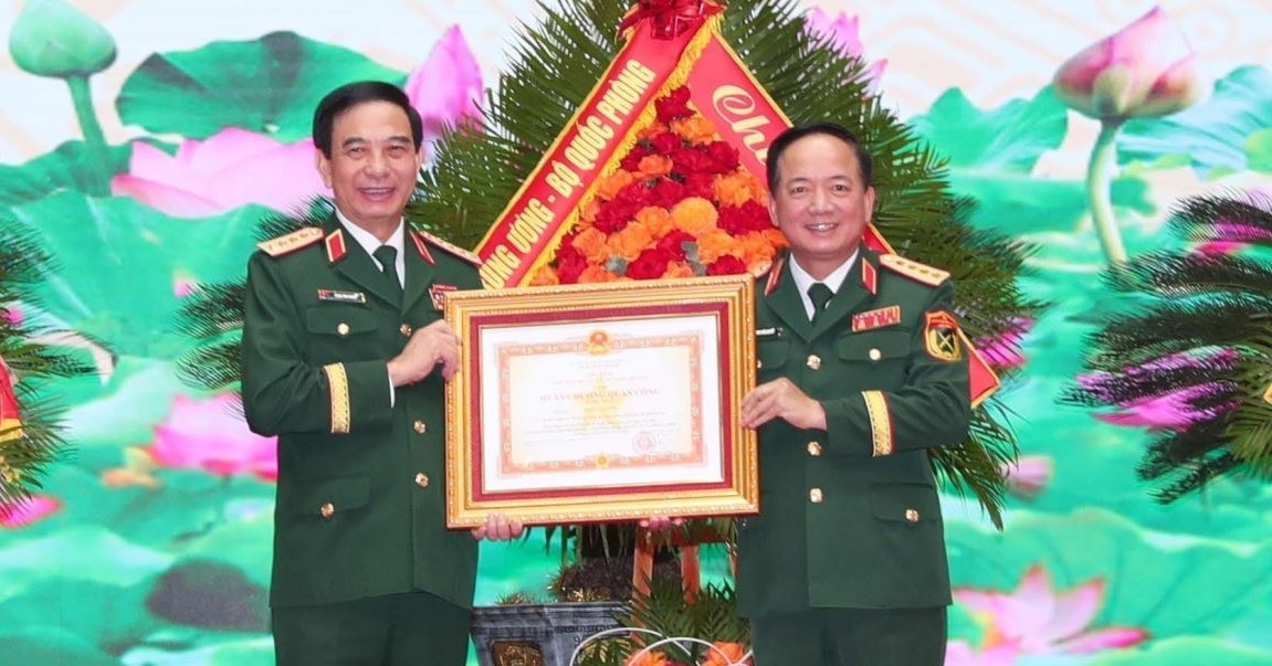 Đại tướng Phan Văn Giang và nhiều lãnh đạo Bộ Q...