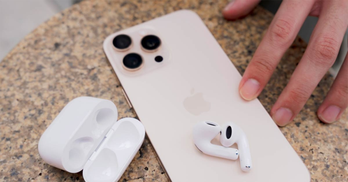 Điện thoại rẻ đến khó tin; mẫu xe máy nổi tiếng của Honda hạ giá kịch sàn