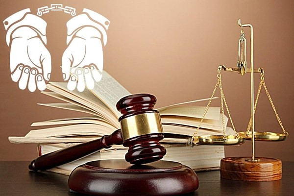 Giáo viên âm nhạc tiểu học lĩnh án vì dâm ô nữ sinh lớp 5