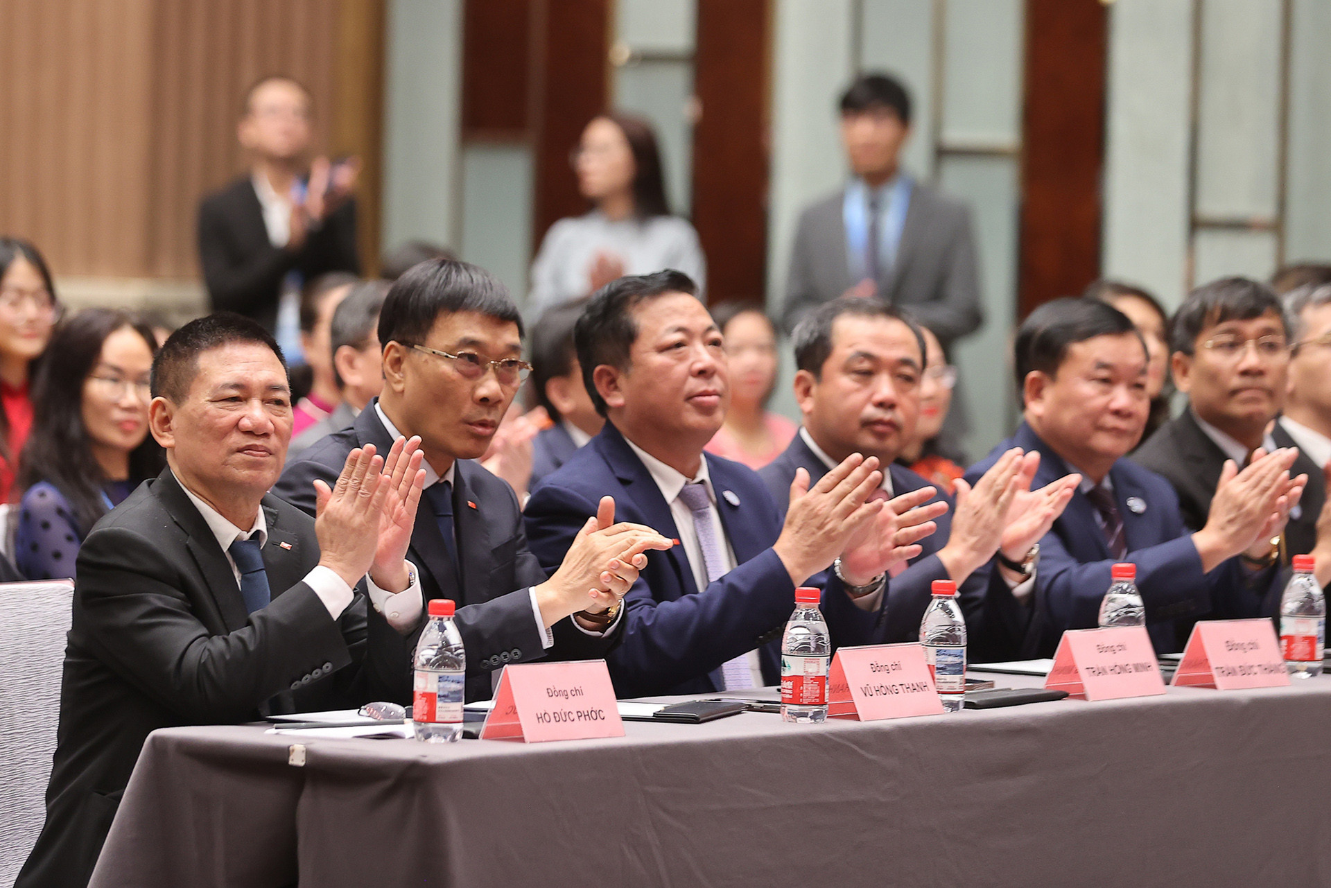 img0444 1756618504095537801986.jpg