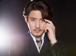 nghệ sĩ ca Sĩ Kim Jun Hyun.jpg