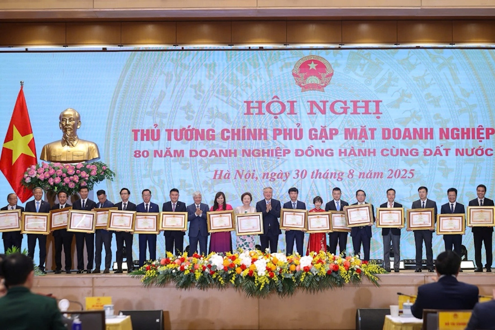 Tập đoàn CMC vinh dự đón nhận bằng khen của Thủ tướng
