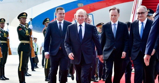 Tổng thống Nga Putin và Thủ tướng Ấn Độ Modi bắt đầu thăm Trung Quốc