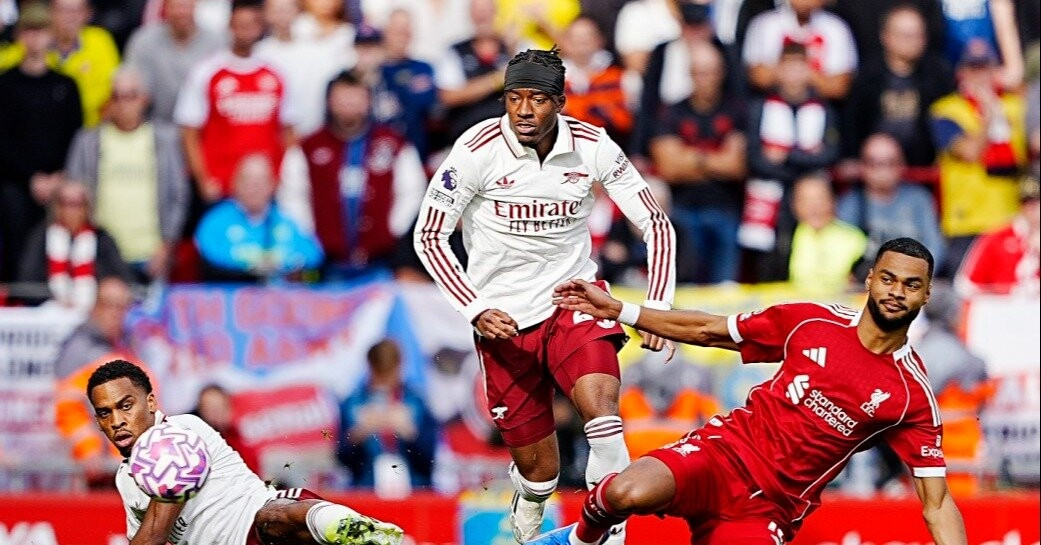 Liverpool hạ gục Arsenal nhờ siêu phẩm của Szoboszlai