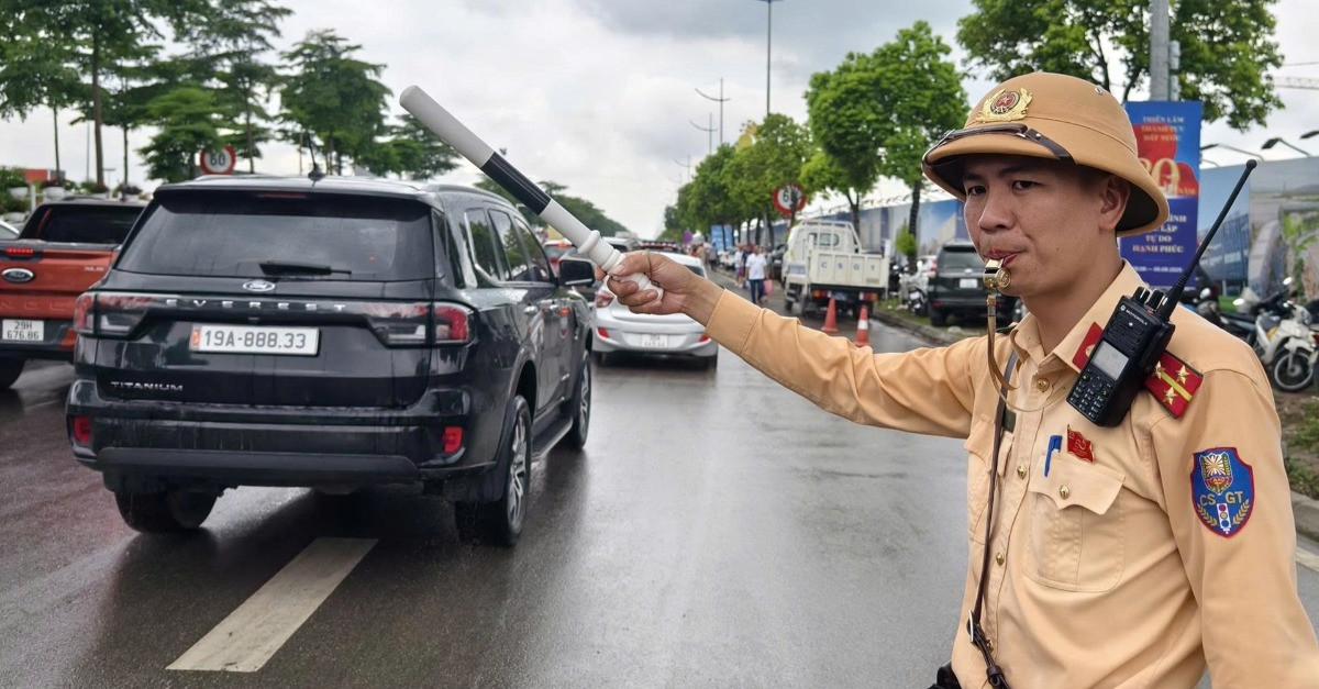 Lộ trình đến Nhà hát Hồ Gươm xem hòa nhạc &amp;apos;Điều còn mãi&amp;apos;, tránh cấm đường ùn tắc