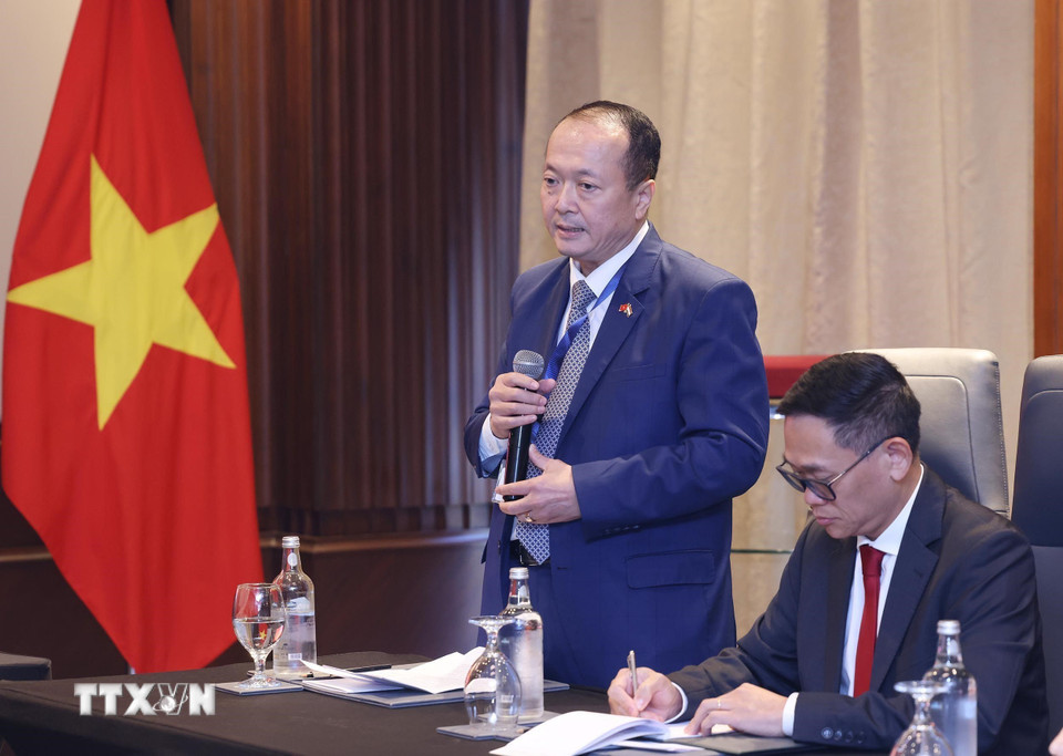 chu tich nuoc lam viec voi cac dai su viet nam tai chau phi 5.jpg