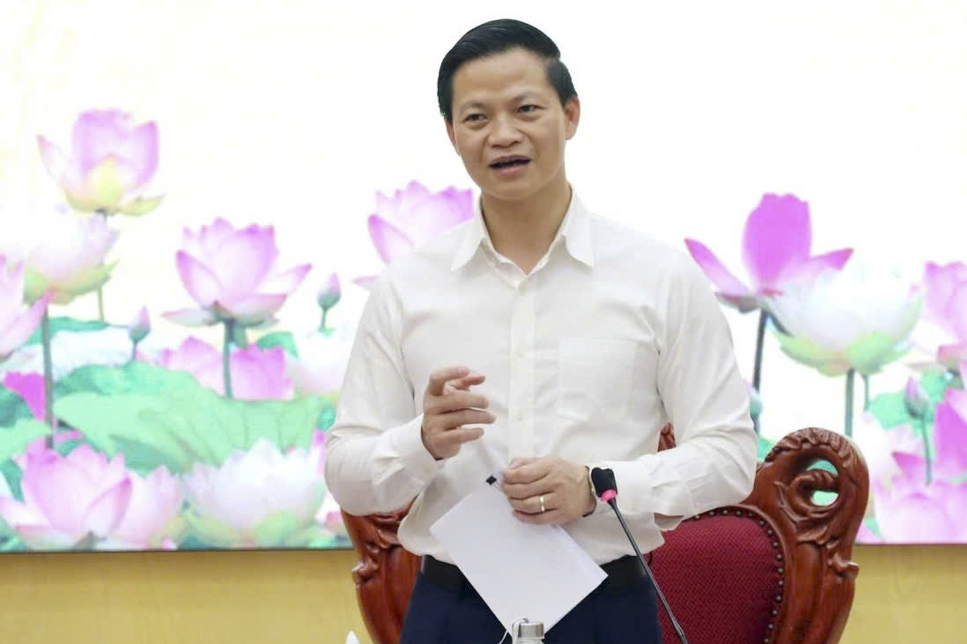 Chủ tịch tỉnh Bắc Ninh gửi 'tâm thư' kêu gọi cán bộ làm việc cả ngoài giờ