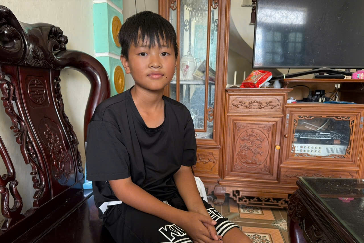 ‘Người hùng nhí’ kể phút lao mình xuống kênh cứu em nhỏ ở Ninh Bình