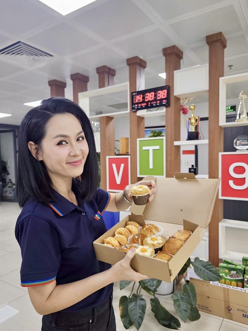 thuy hang.jpg