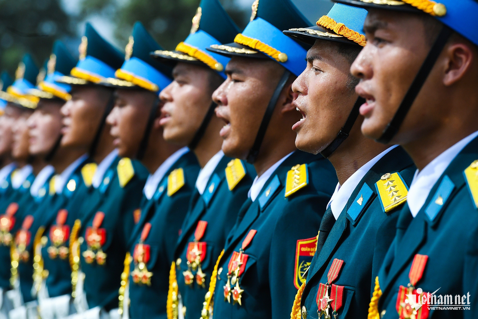dieu binh dieu hanh 32jpg 1262.jpg